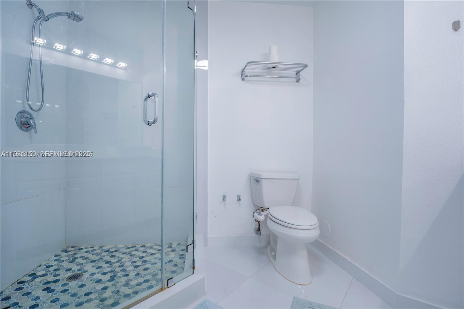 3001 NE 185th St #127, Aventura FL 33180