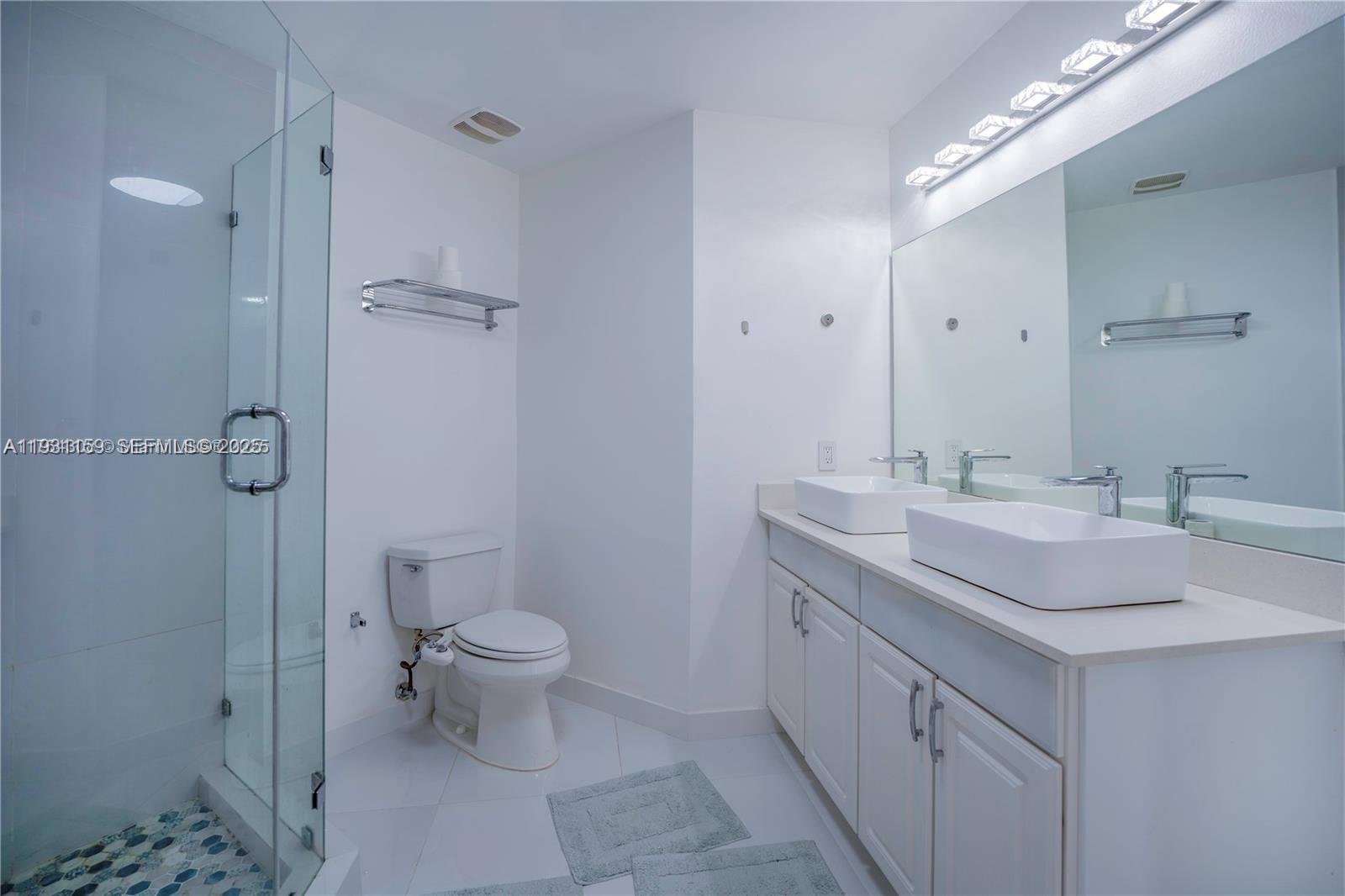 3001 NE 185th St #127, Aventura FL 33180