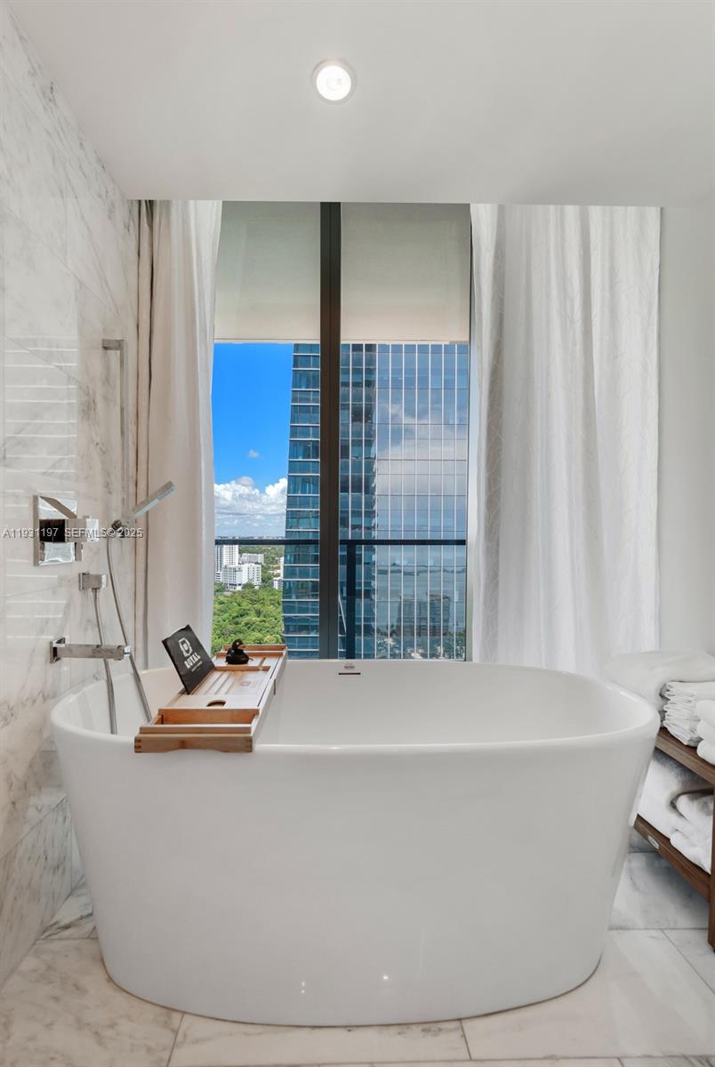 1451 Brickell Ave #2405, Miami FL 33131