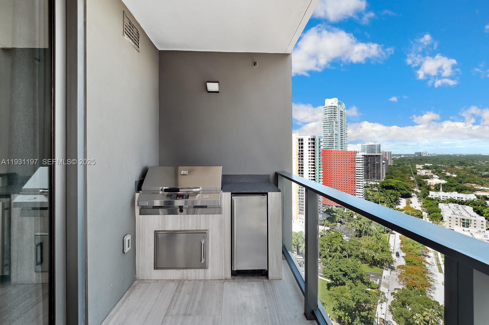 1451 Brickell Ave #2405, Miami FL 33131