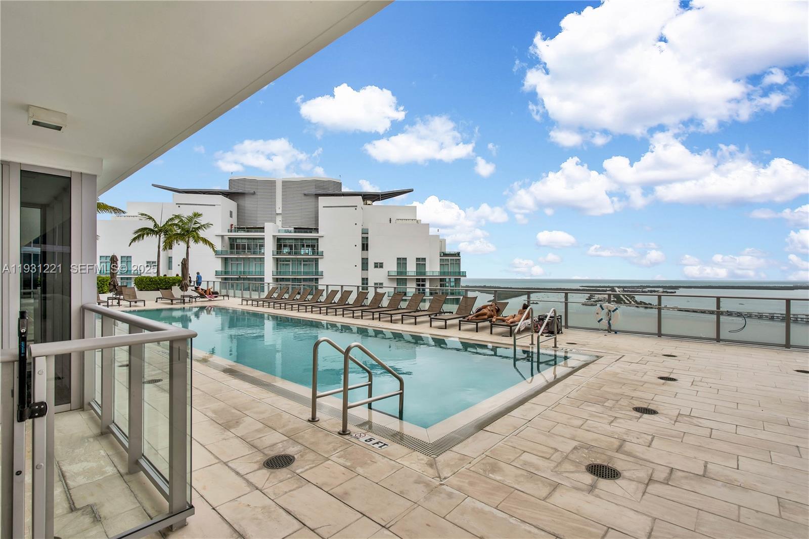 1300 Brickell Bay Dr #1704, Miami FL 33131