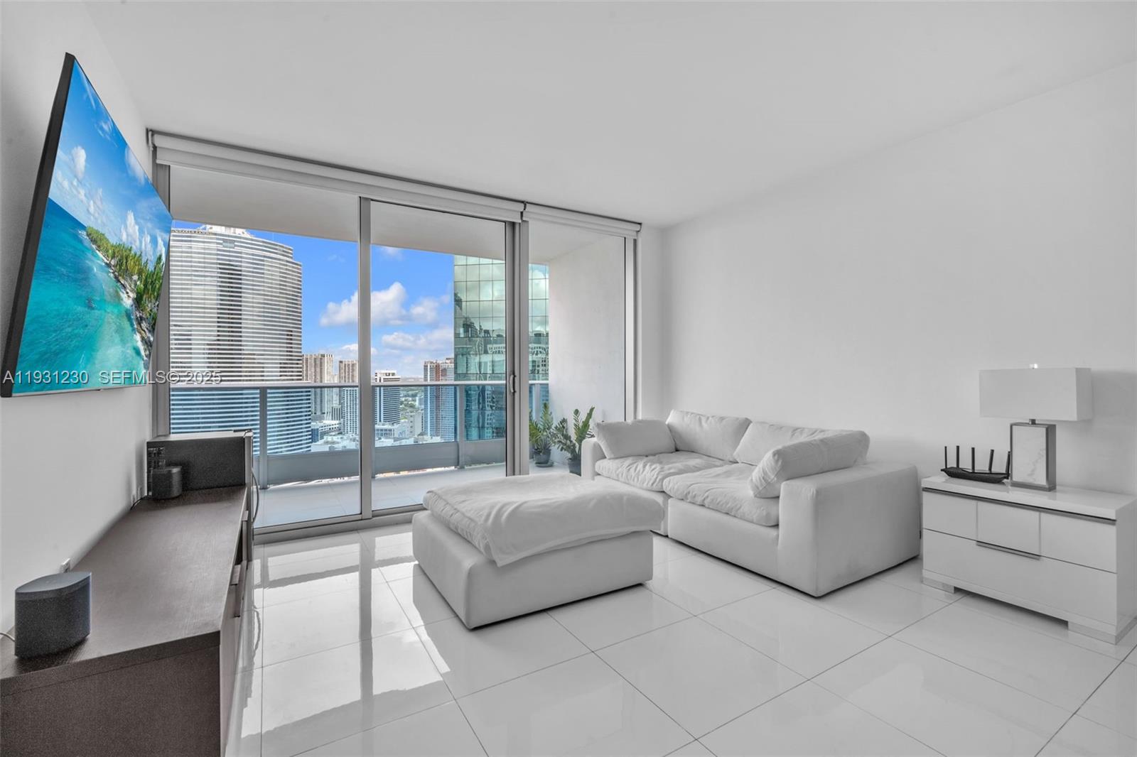 200 Biscayne Boulevard Way #4012, Miami FL 33131