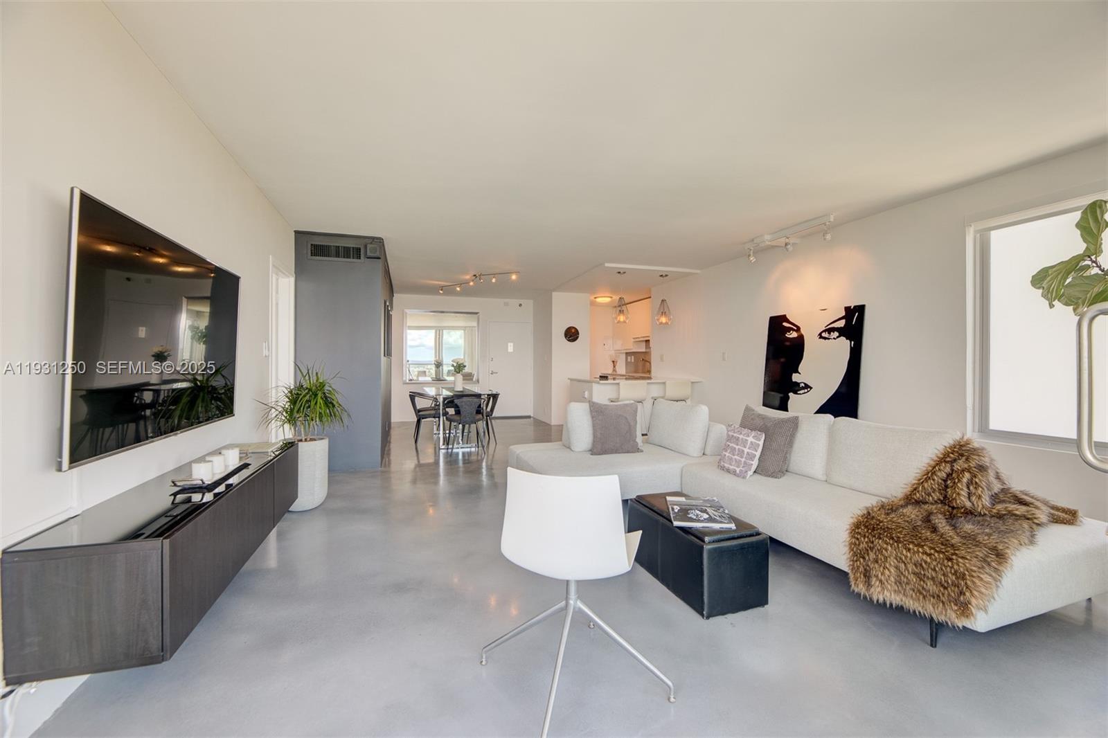 1000 West Ave #1510, Miami Beach FL 33139