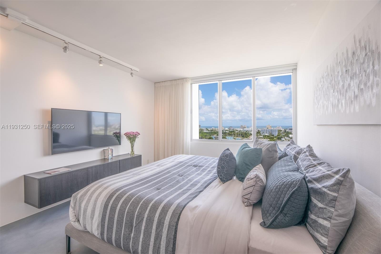 1000 West Ave #1510, Miami Beach FL 33139