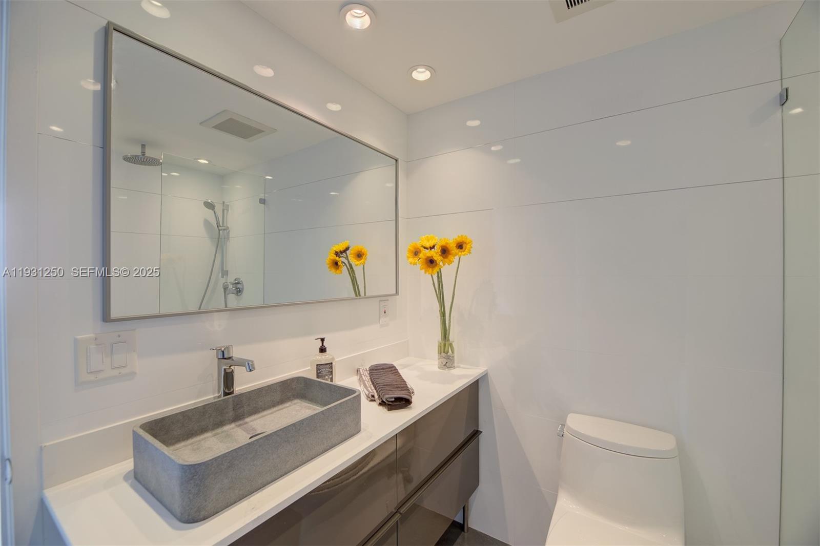 1000 West Ave #1510, Miami Beach FL 33139