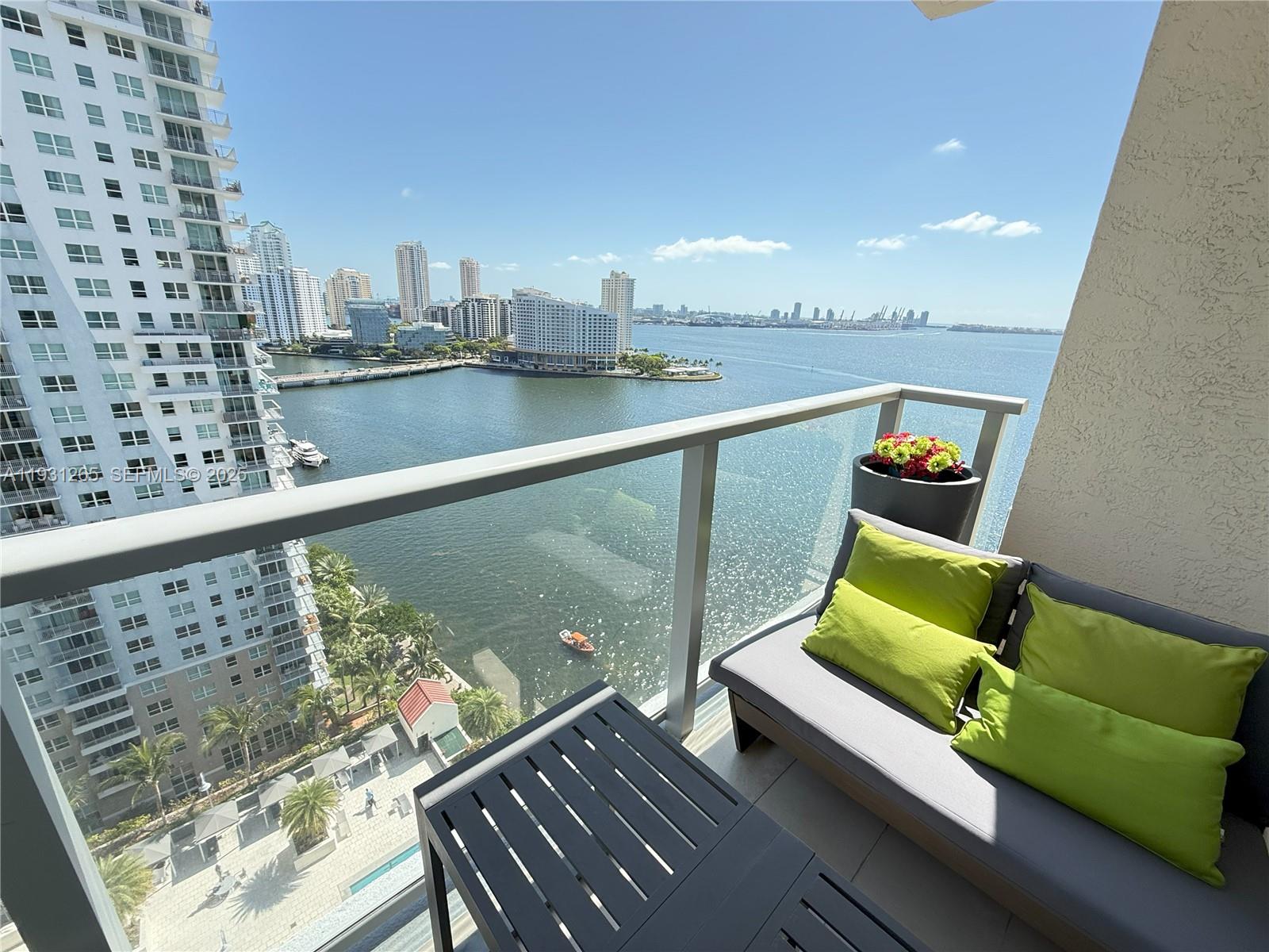 1155 Brickell Bay Dr #2108, Miami FL 33131