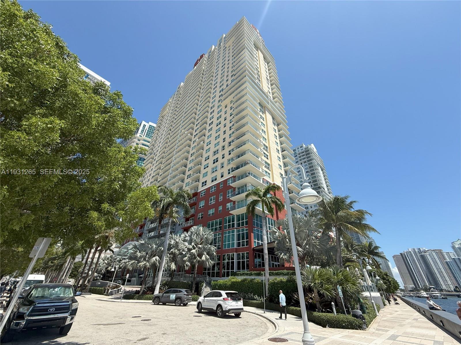 1155 Brickell Bay Dr #2108, Miami FL 33131