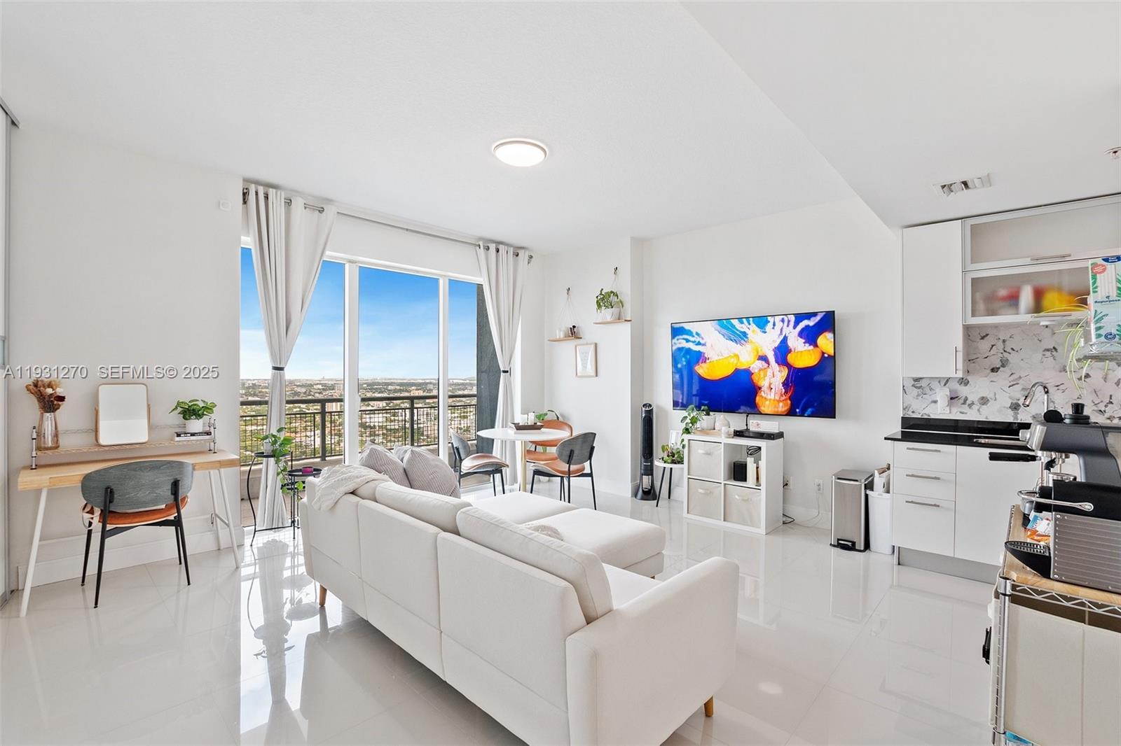 60 SW 13th St #3603, Miami FL 33130