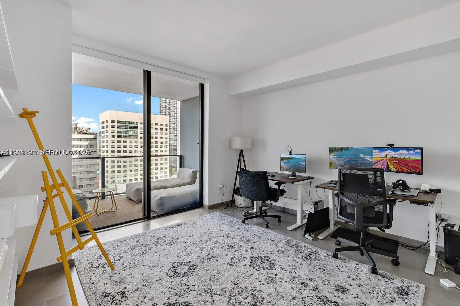 88 SW 7th St #1710, Miami FL 33130