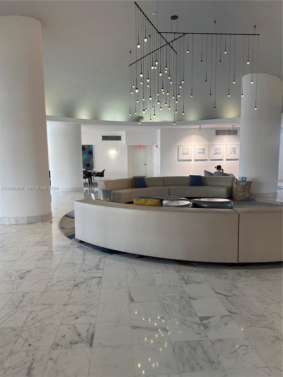1000 West Ave #215, Miami Beach FL 33139