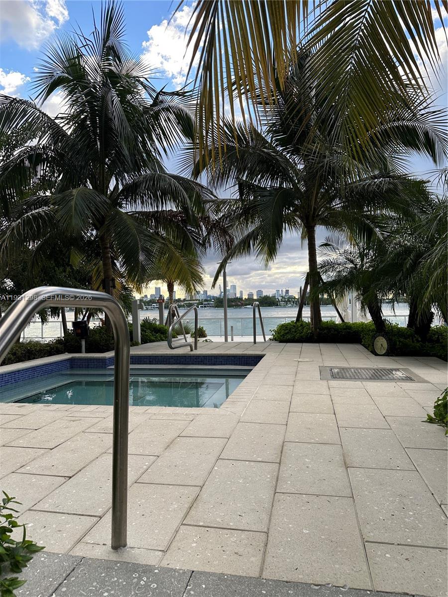 1000 West Ave #215, Miami Beach FL 33139