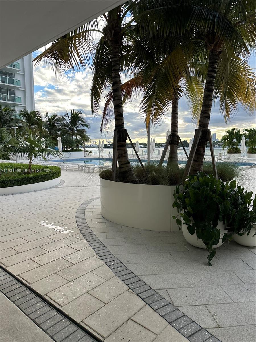 1000 West Ave #215, Miami Beach FL 33139