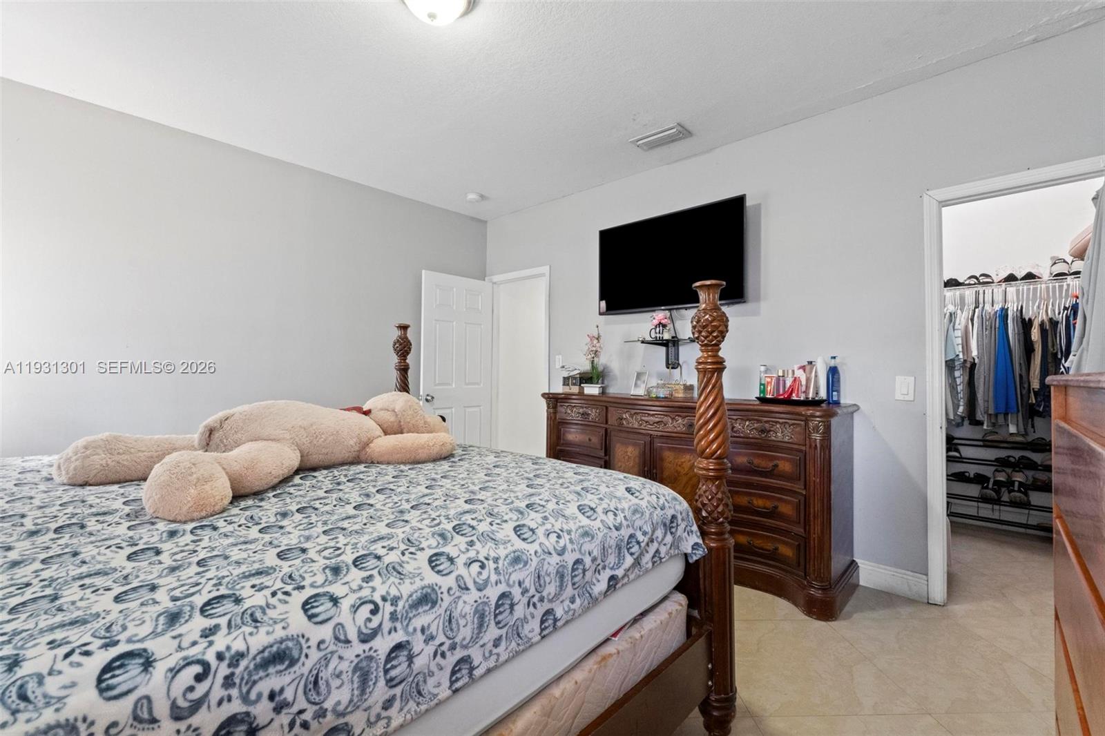 Miami FL 33196 - A11931301
