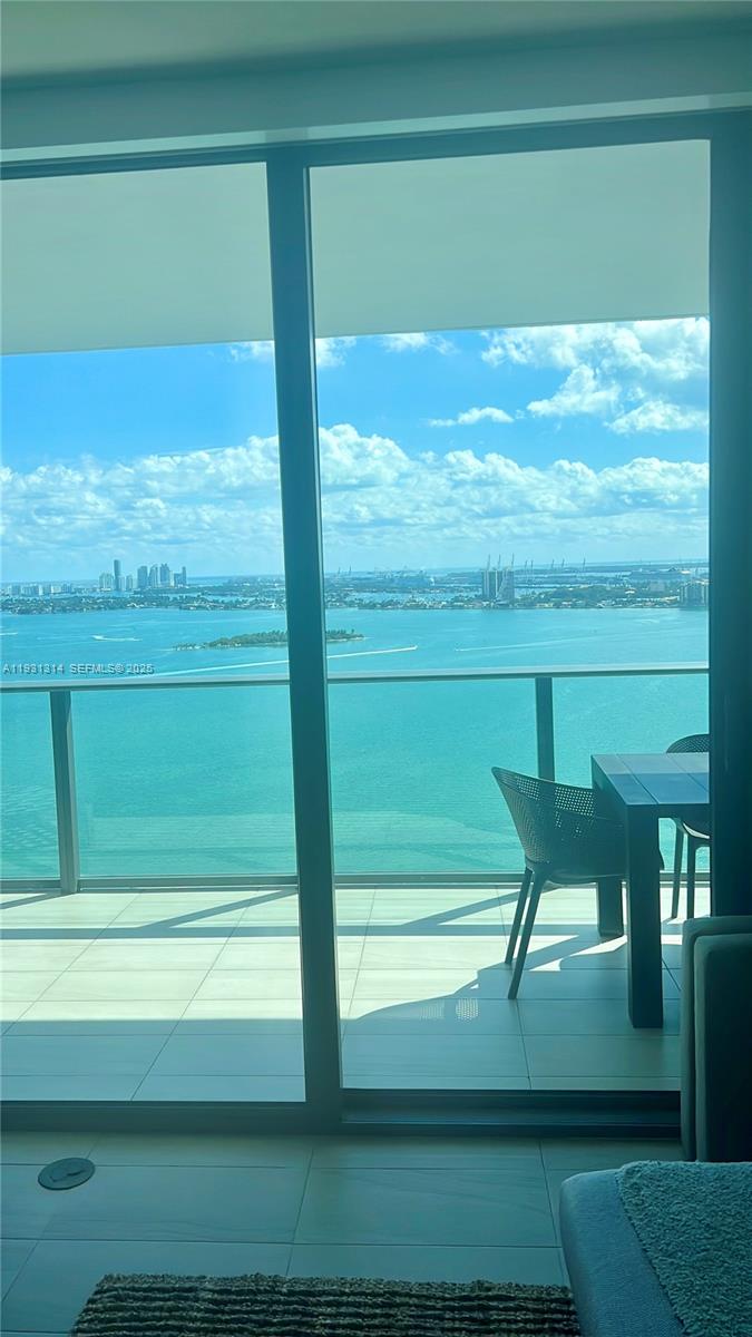 650 NE 32nd St #3106, Miami FL 33137