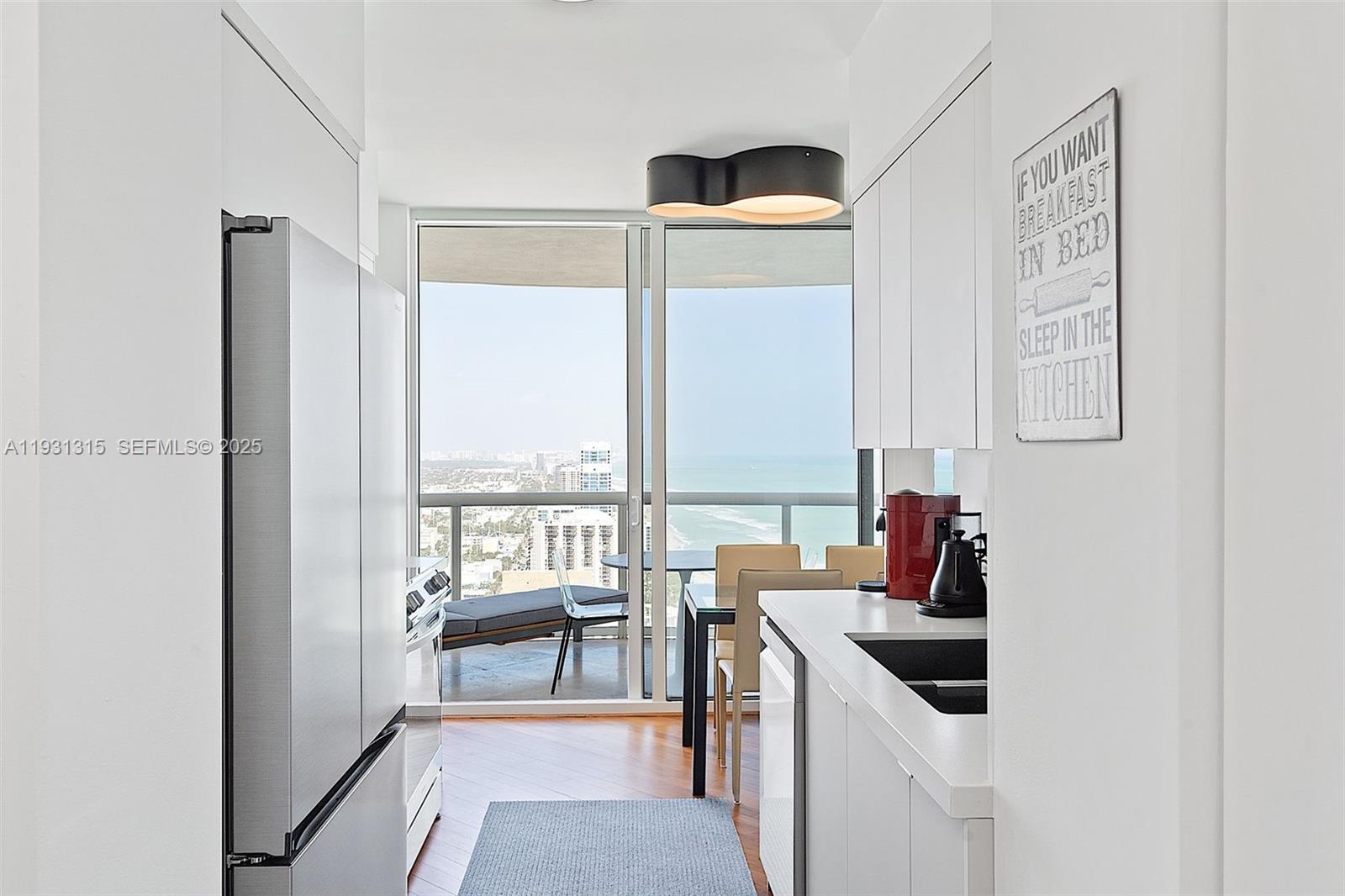 6365 Collins Ave #3911, Miami Beach FL 33141