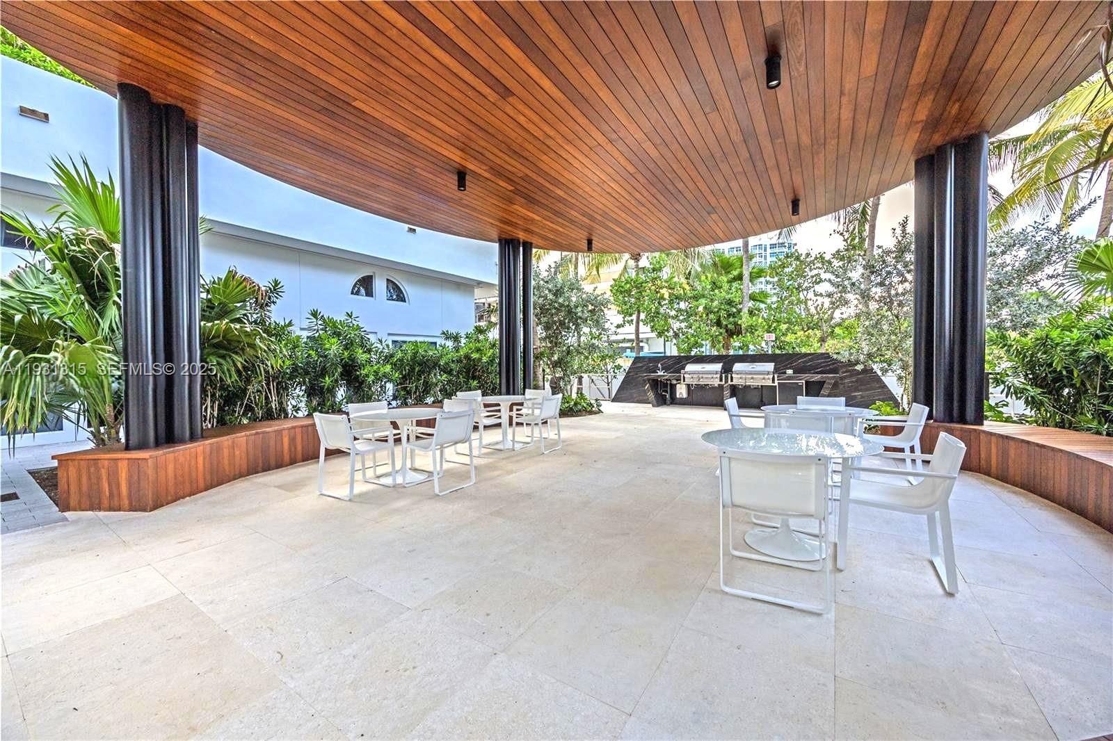 6365 Collins Ave #3911, Miami Beach FL 33141