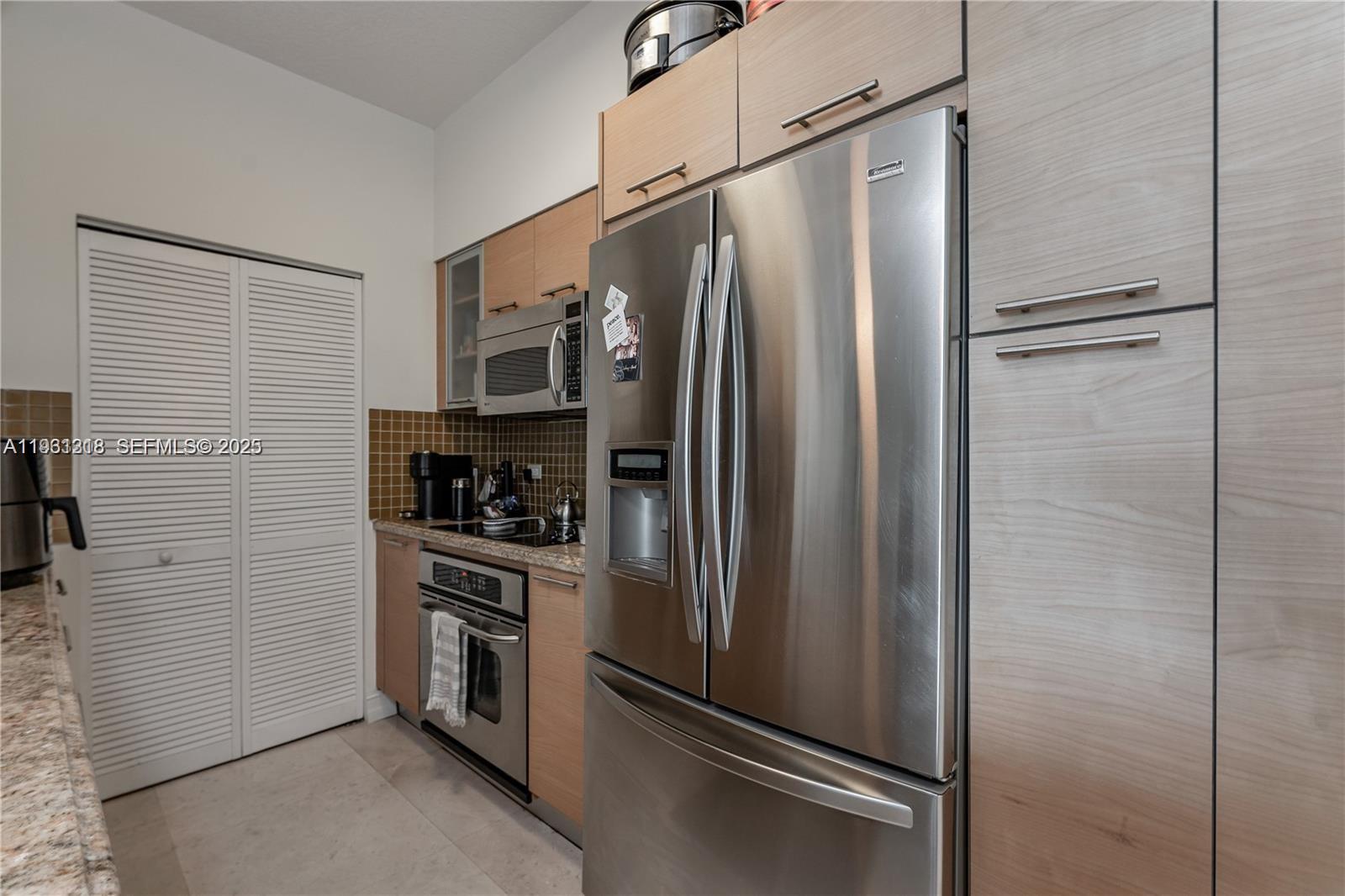 31 SE 5th St #3716, Miami FL 33131