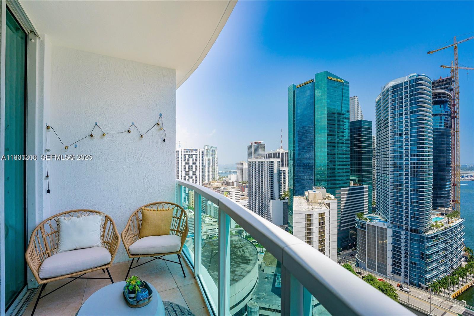 31 SE 5th St #3716, Miami FL 33131