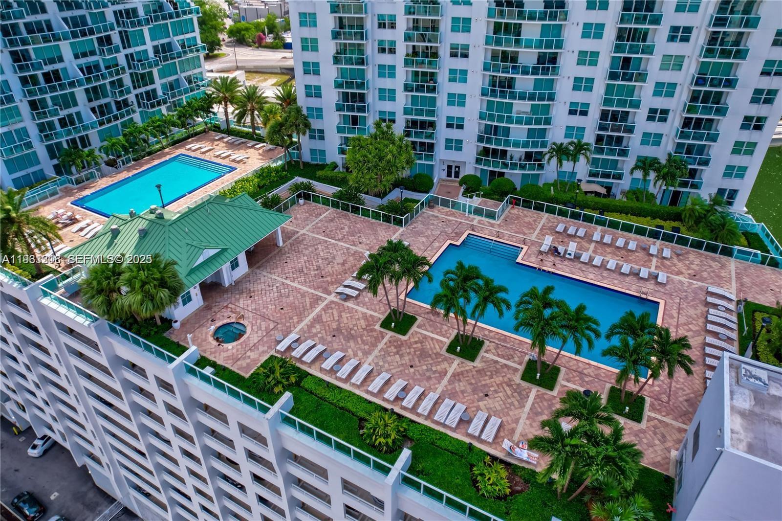 31 SE 5th St #3716, Miami FL 33131
