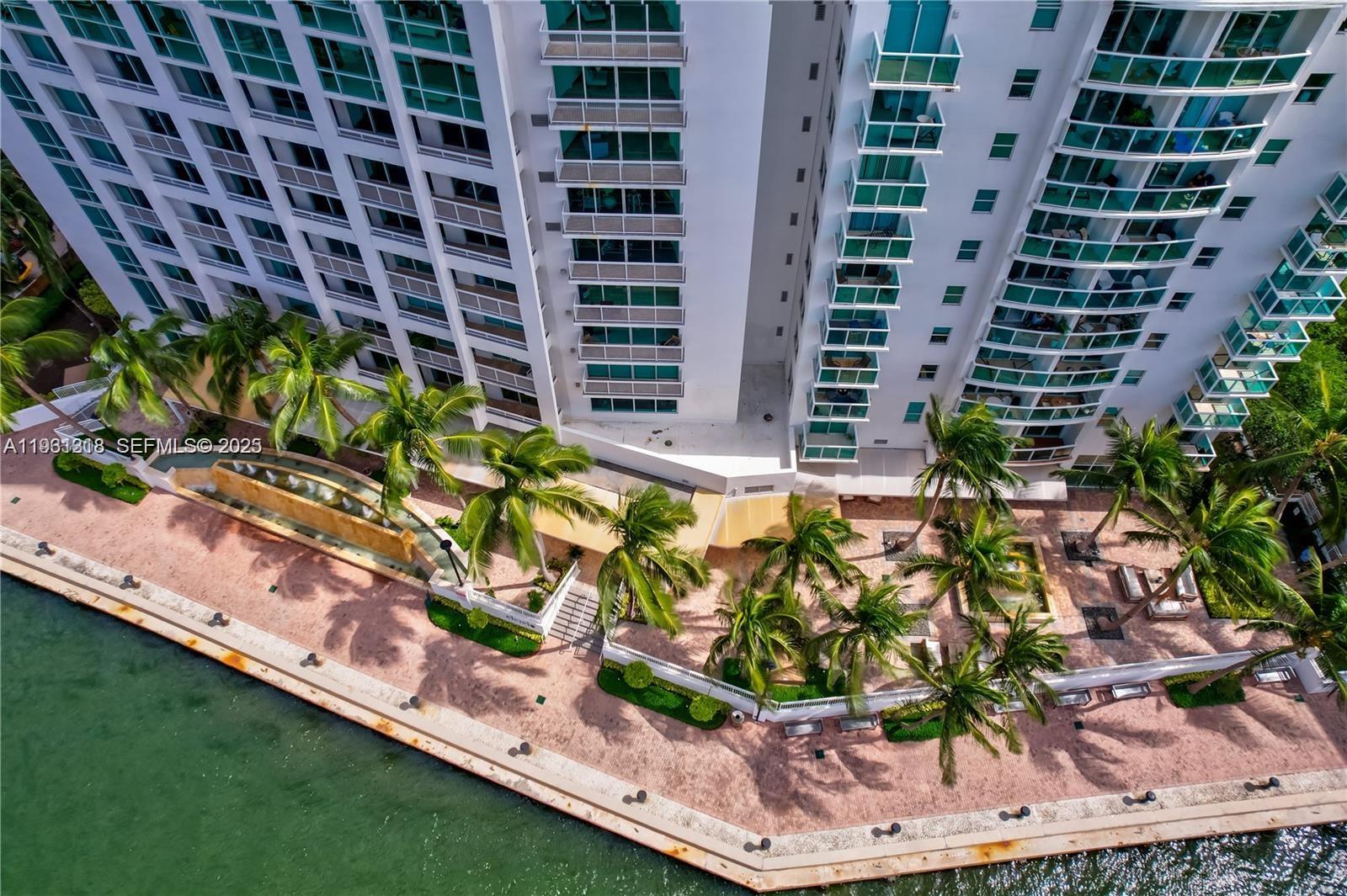 31 SE 5th St #3716, Miami FL 33131