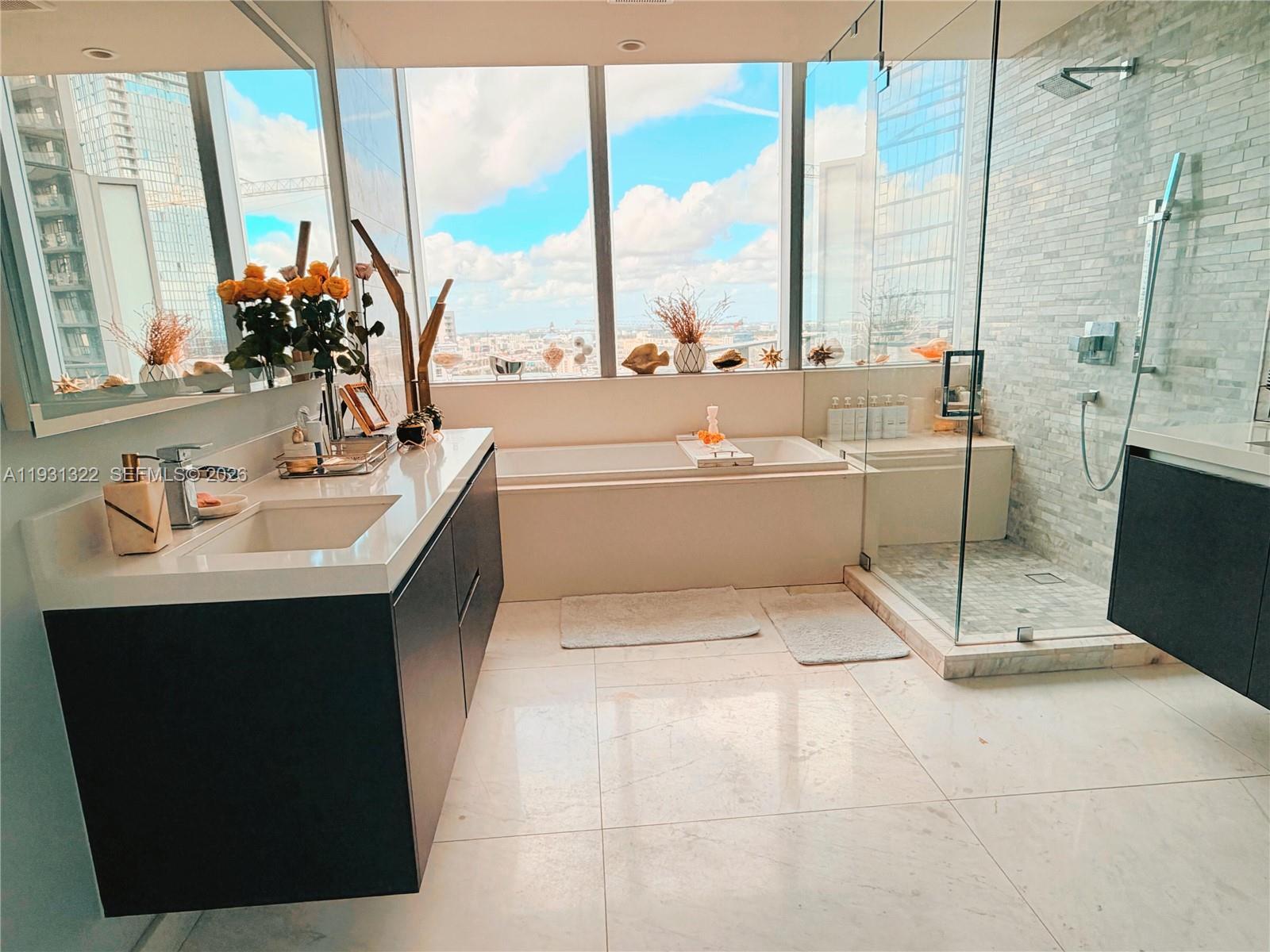 851 NE 1st Ave #2212, Miami FL 33132