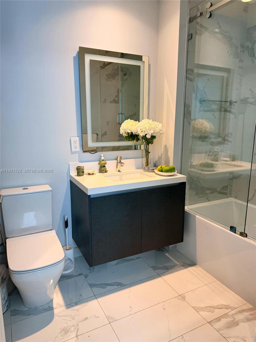 851 NE 1st Ave #2212, Miami FL 33132