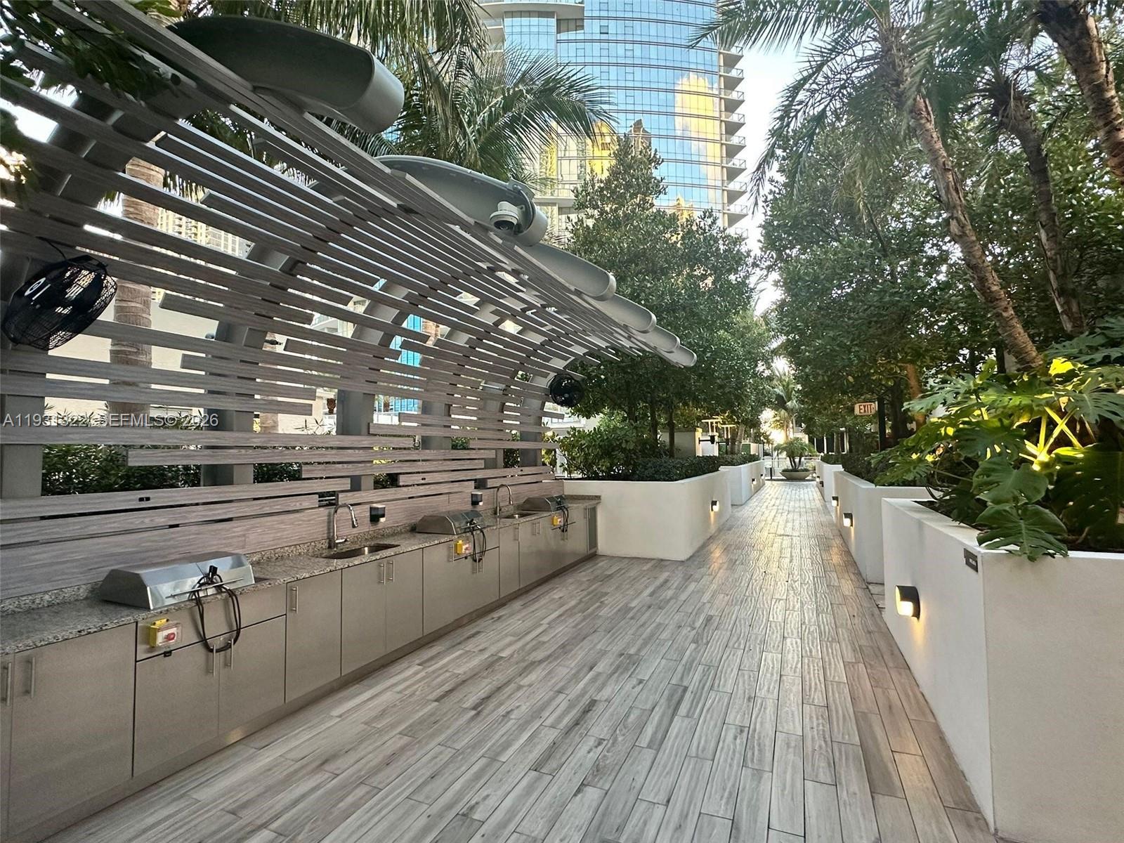 851 NE 1st Ave #2212, Miami FL 33132