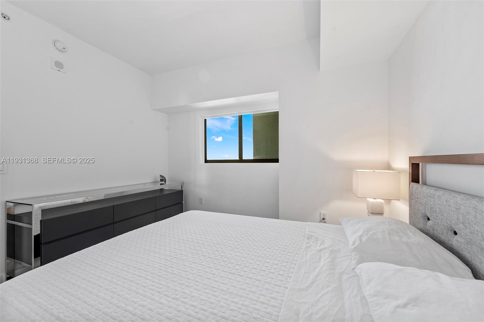 460 NE 28th St #3903, Miami FL 33137