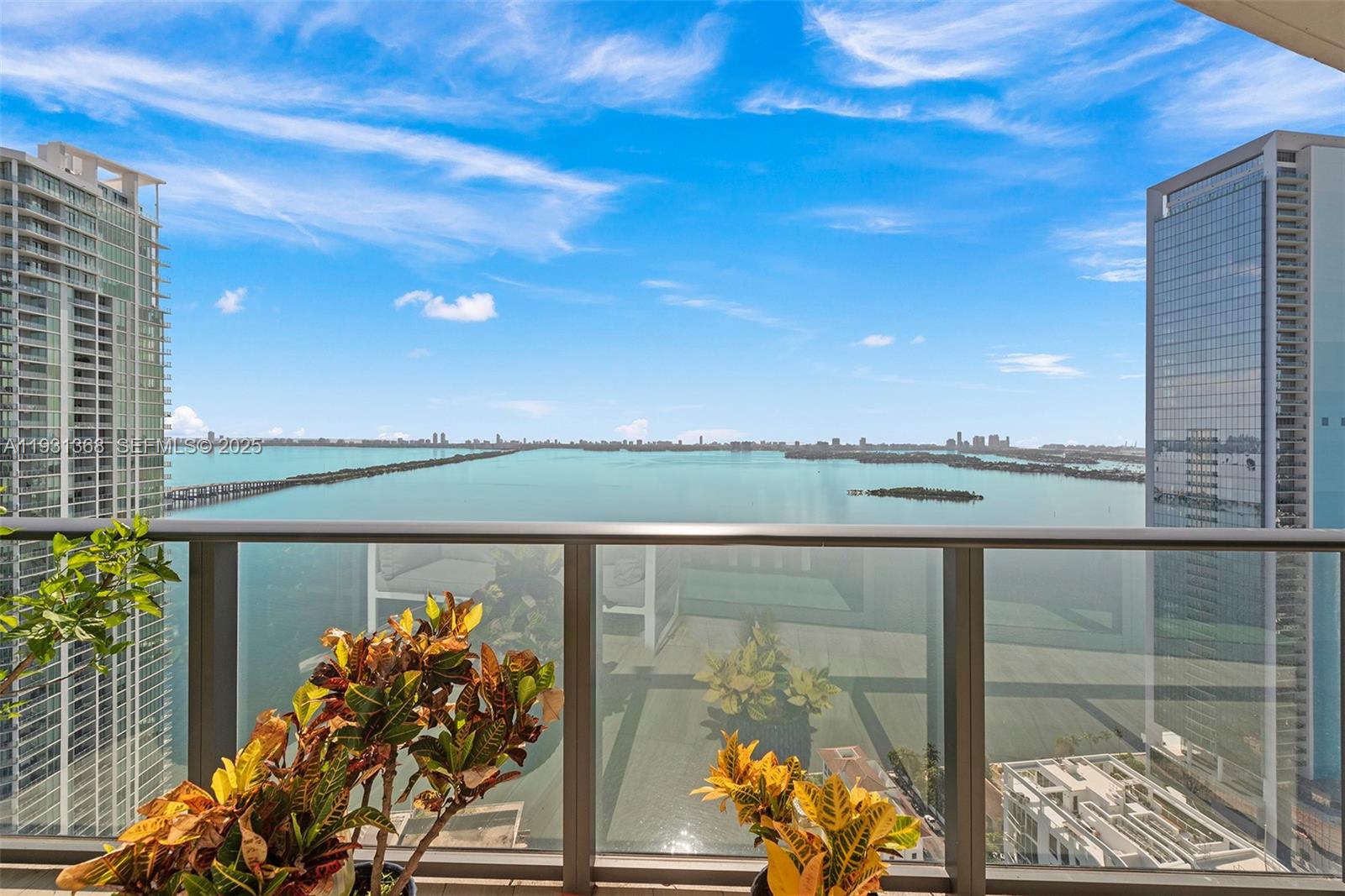 460 NE 28th St #3903, Miami FL 33137