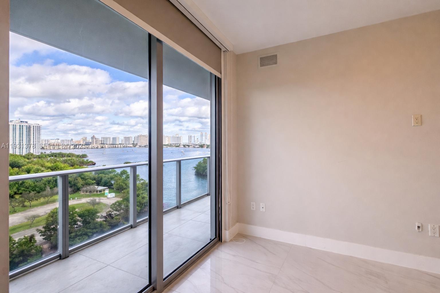 16385 Biscayne Blvd #1102, North Miami Beach FL 33160