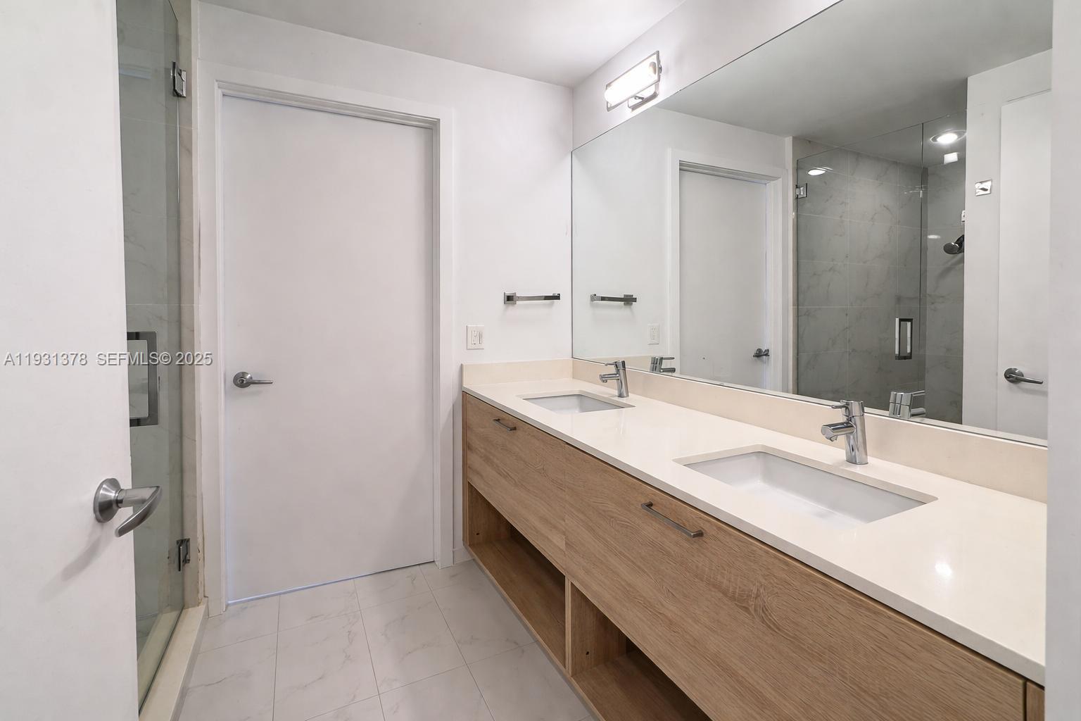 16385 Biscayne Blvd #1102, North Miami Beach FL 33160