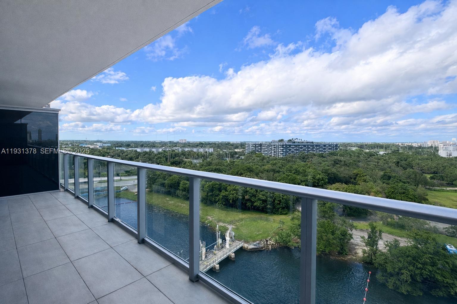 16385 Biscayne Blvd #1102, North Miami Beach FL 33160
