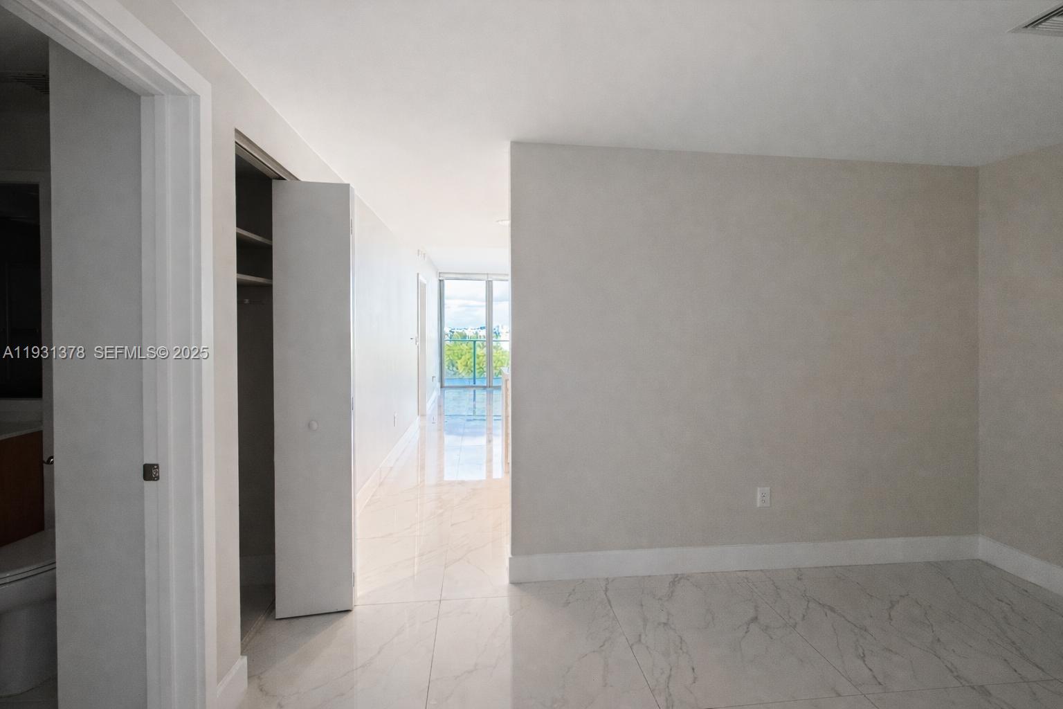 16385 Biscayne Blvd #1102, North Miami Beach FL 33160
