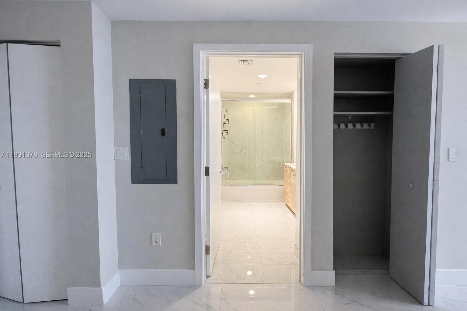 16385 Biscayne Blvd #1102, North Miami Beach FL 33160