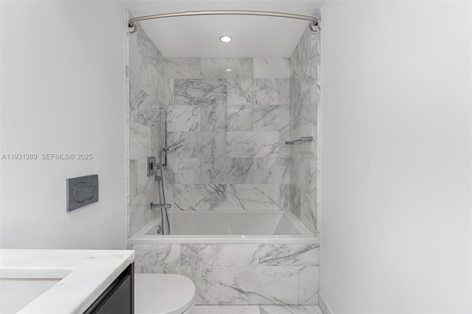 1451 Brickell Ave #1803, Miami FL 33131
