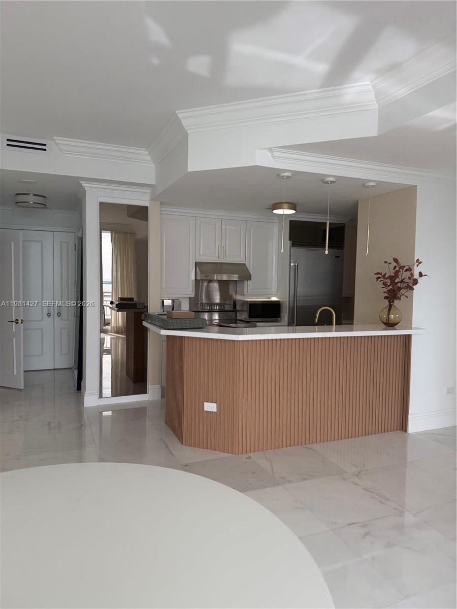 848 Brickell Key Dr #PH4003, Miami FL 33131