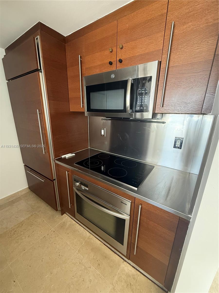 450 Alton Rd #2508, Miami Beach FL 33139