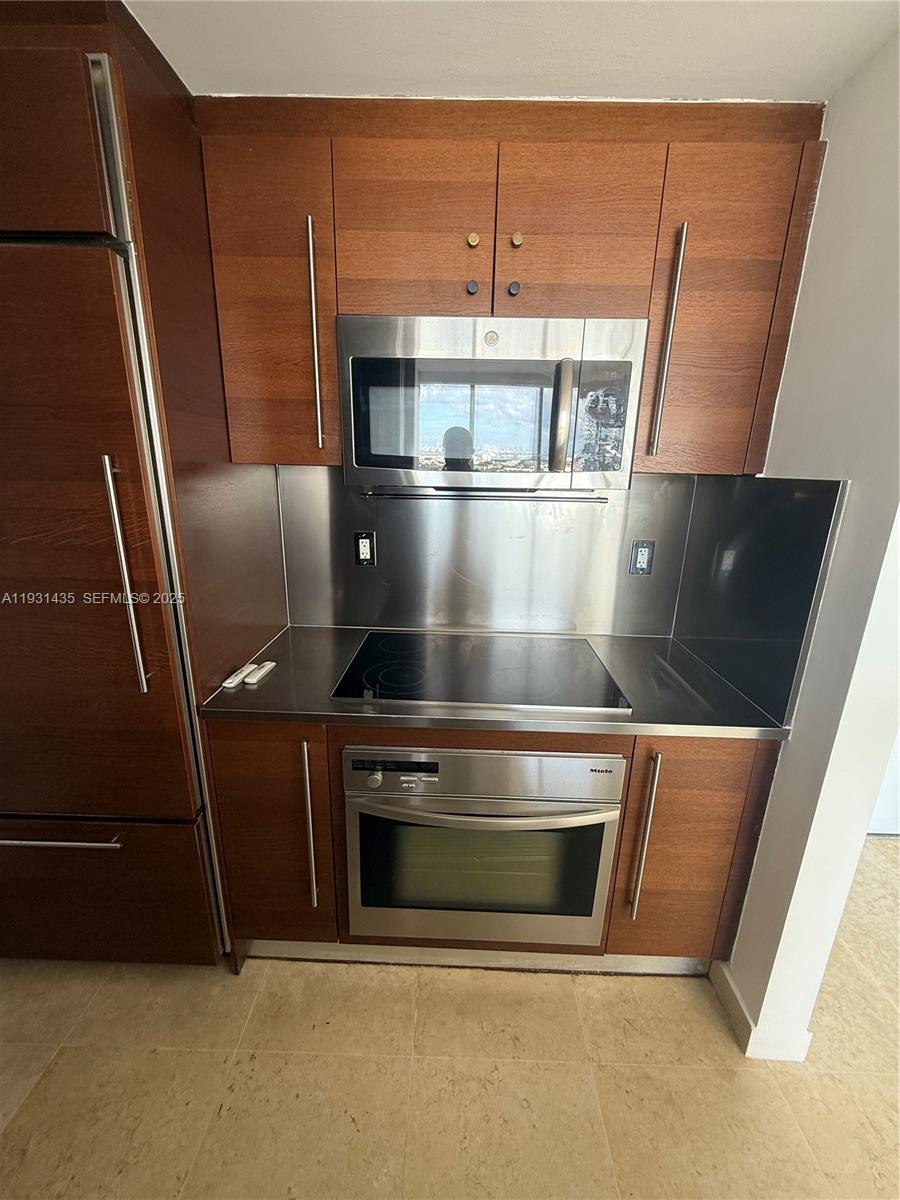 450 Alton Rd #2508, Miami Beach FL 33139