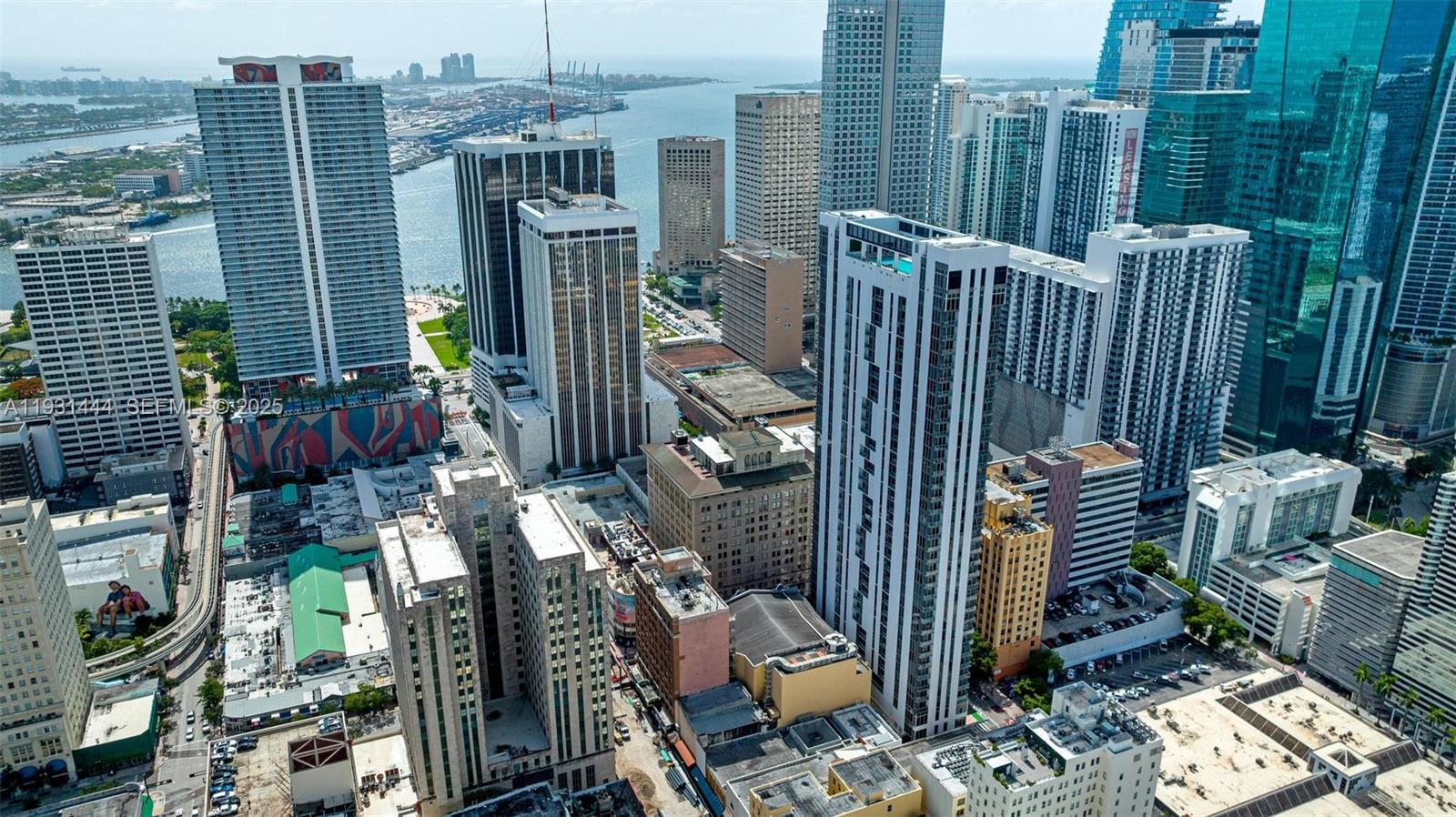 151 SE 1st St #401, Miami FL 33131