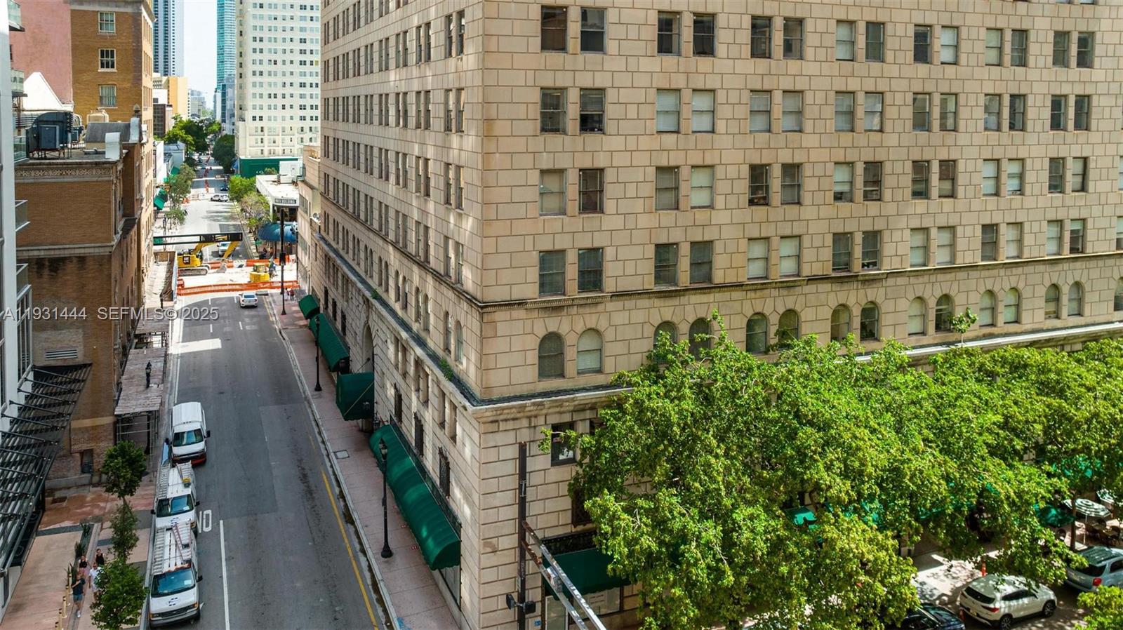 151 SE 1st St #401, Miami FL 33131