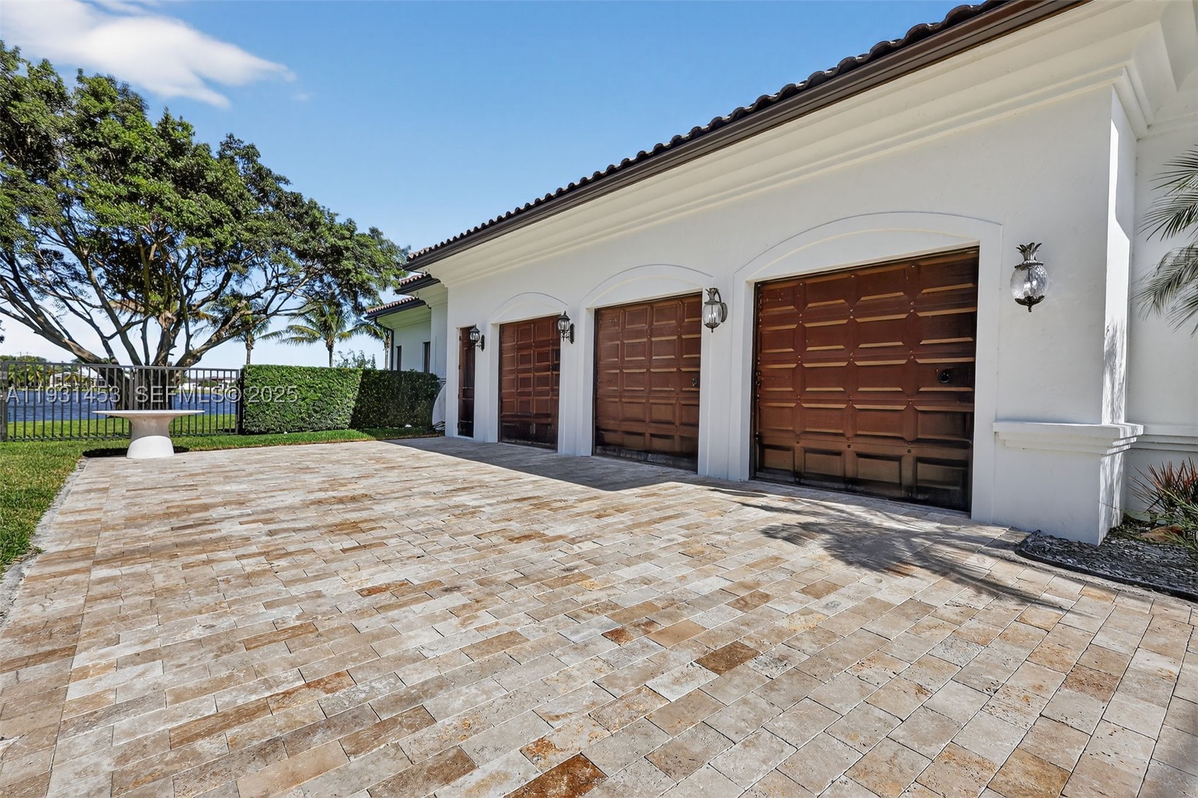 14891 SW 20th St, Davie FL 33326