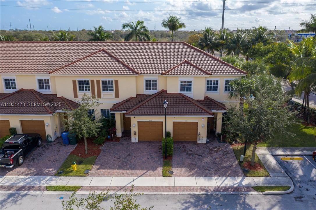 3184 NW 32nd St, Oakland Park FL 33309