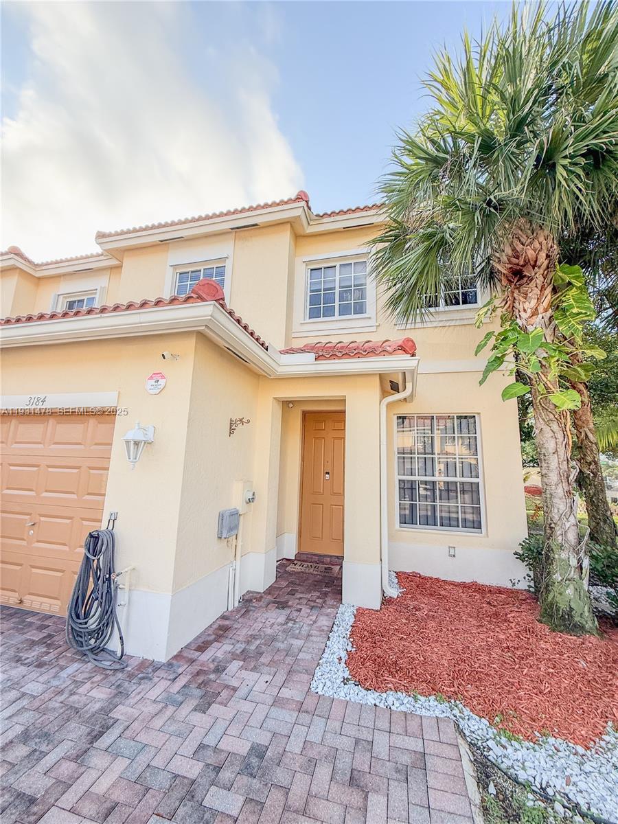 3184 NW 32nd St, Oakland Park FL 33309