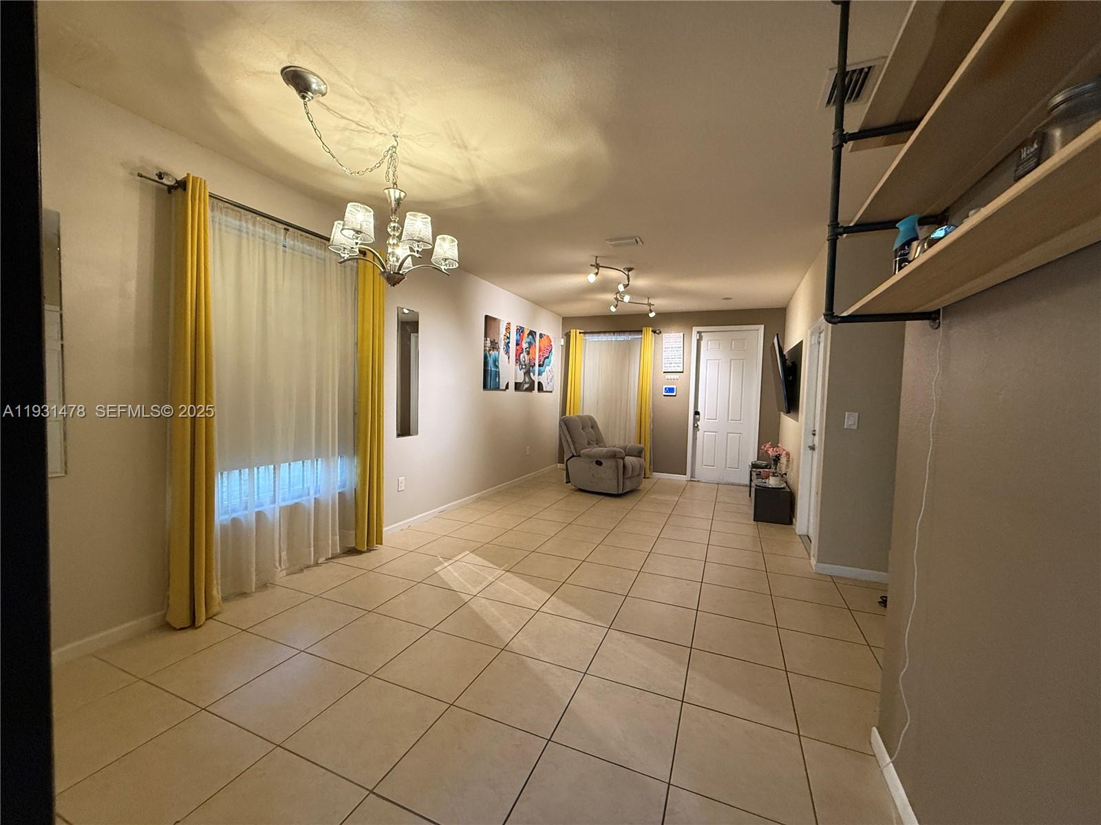 3184 NW 32nd St, Oakland Park FL 33309