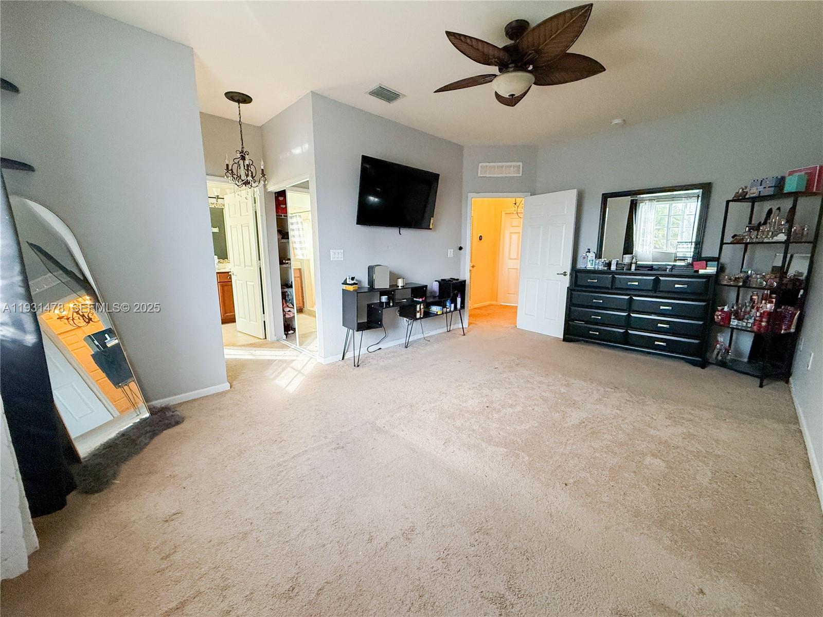 3184 NW 32nd St, Oakland Park FL 33309