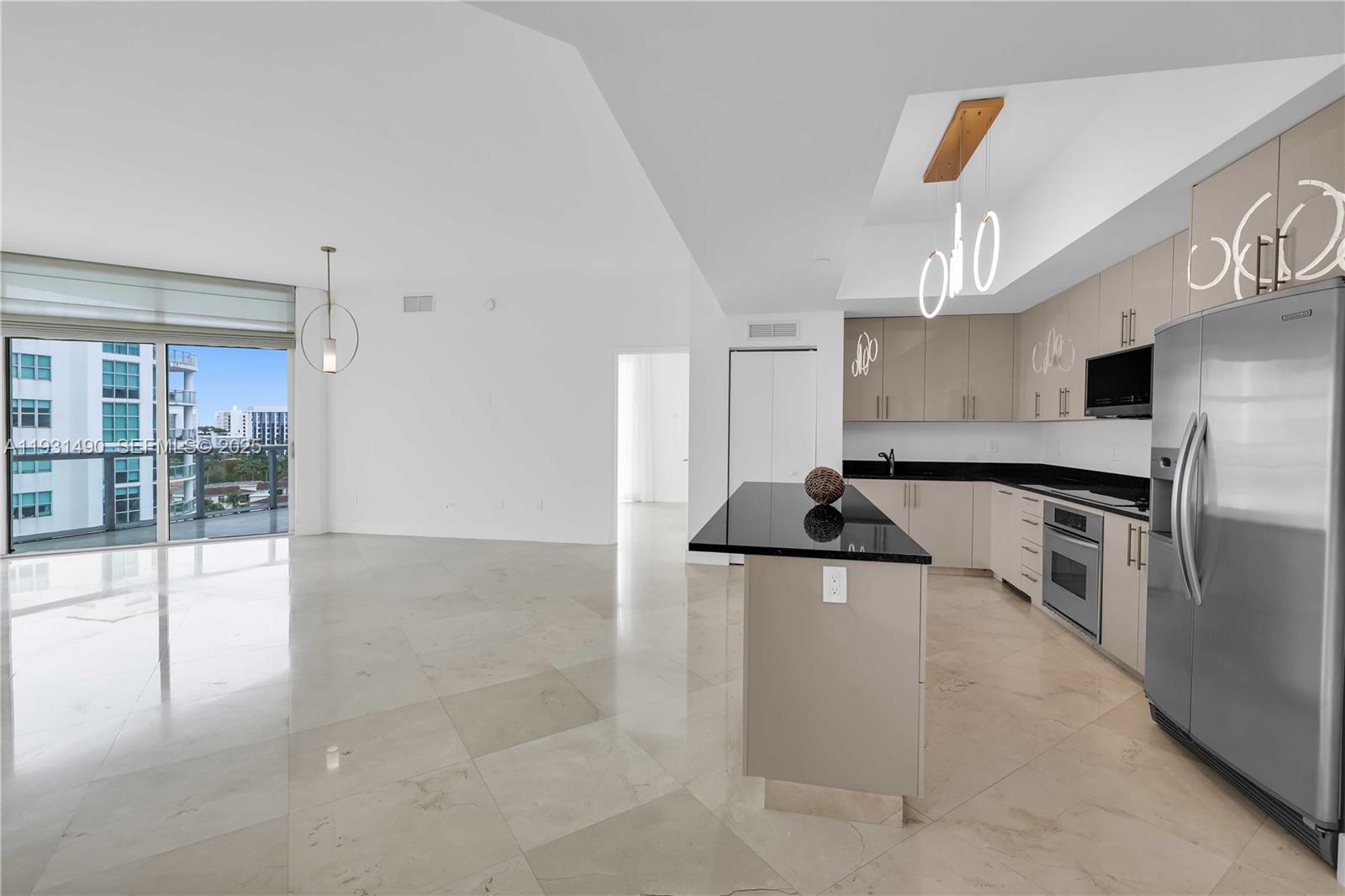 3131 NE 188th St #2-1005, Aventura FL 33180