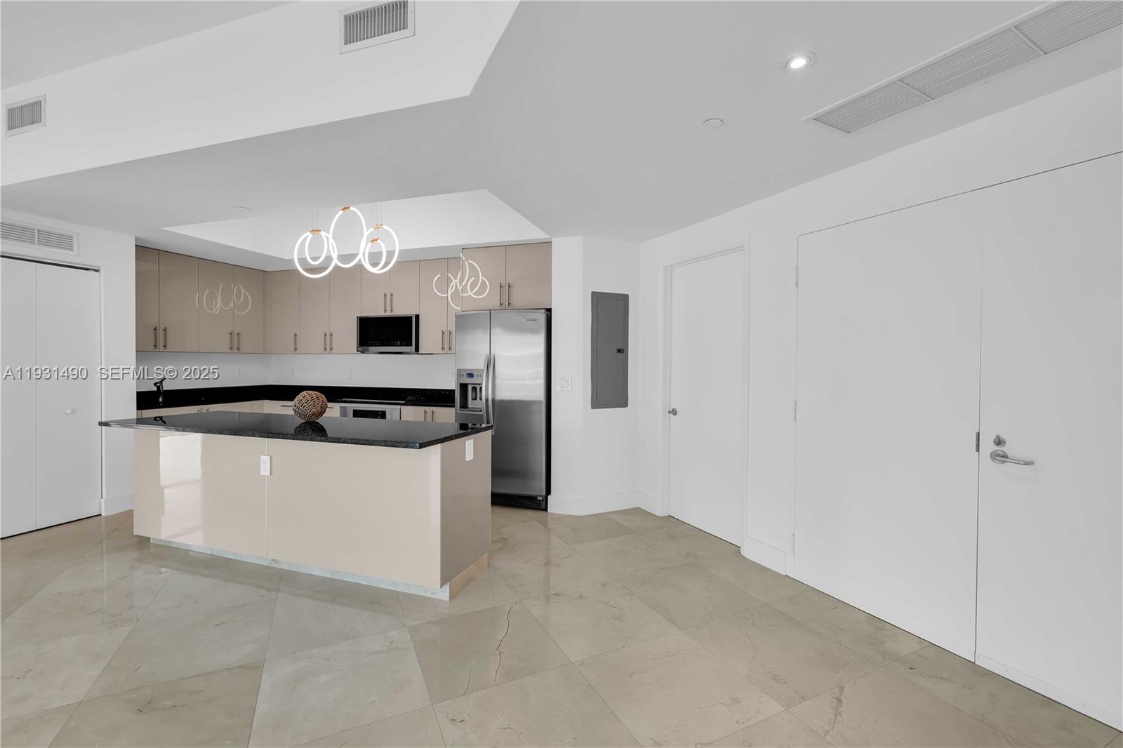 3131 NE 188th St #2-1005, Aventura FL 33180