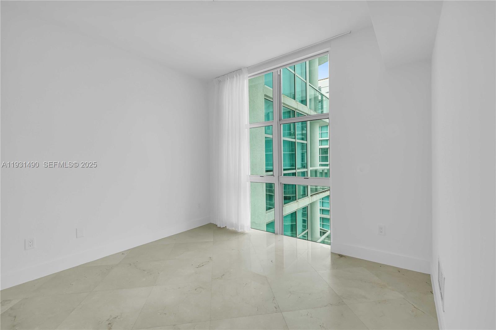 3131 NE 188th St #2-1005, Aventura FL 33180