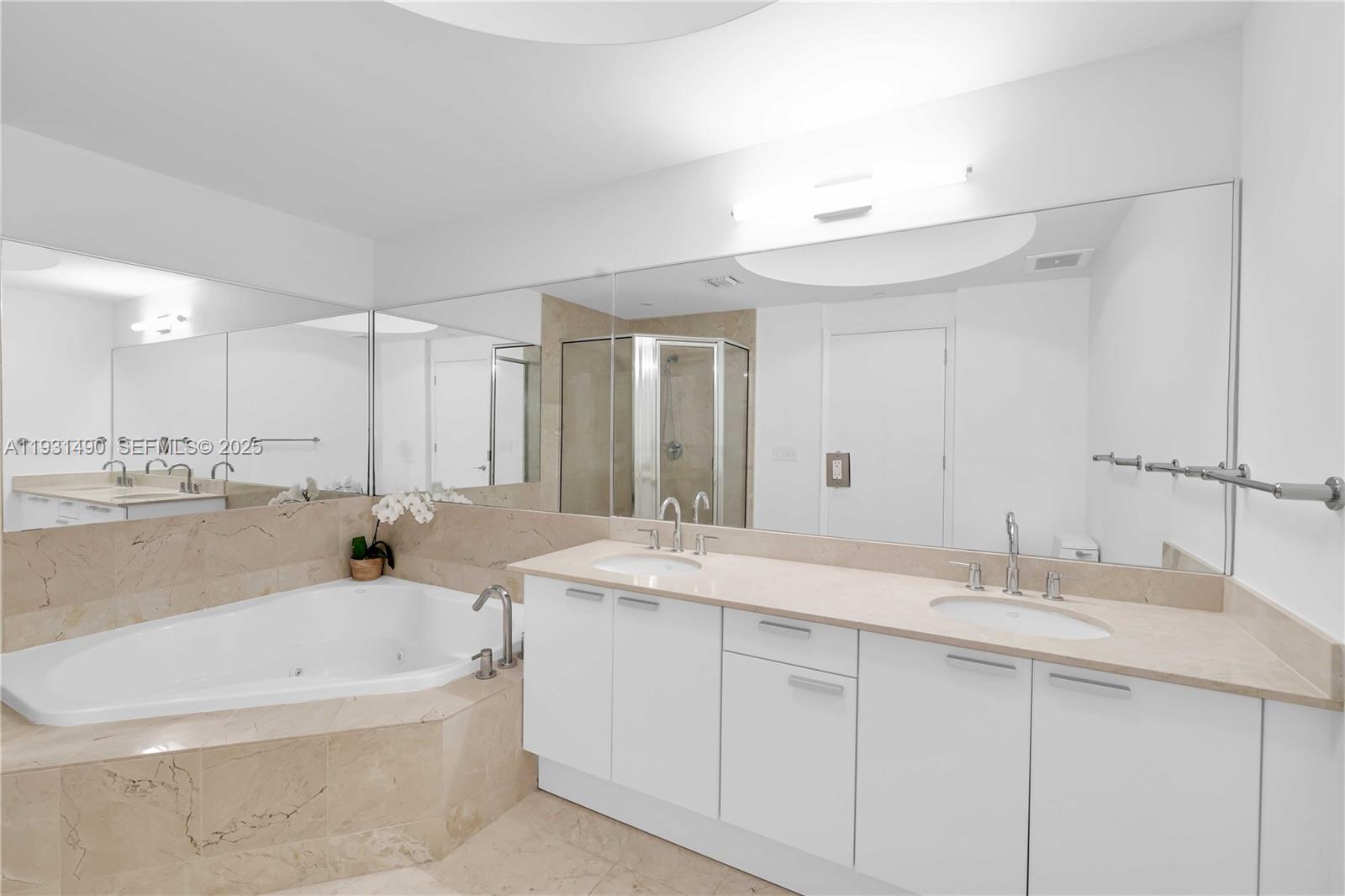 3131 NE 188th St #2-1005, Aventura FL 33180