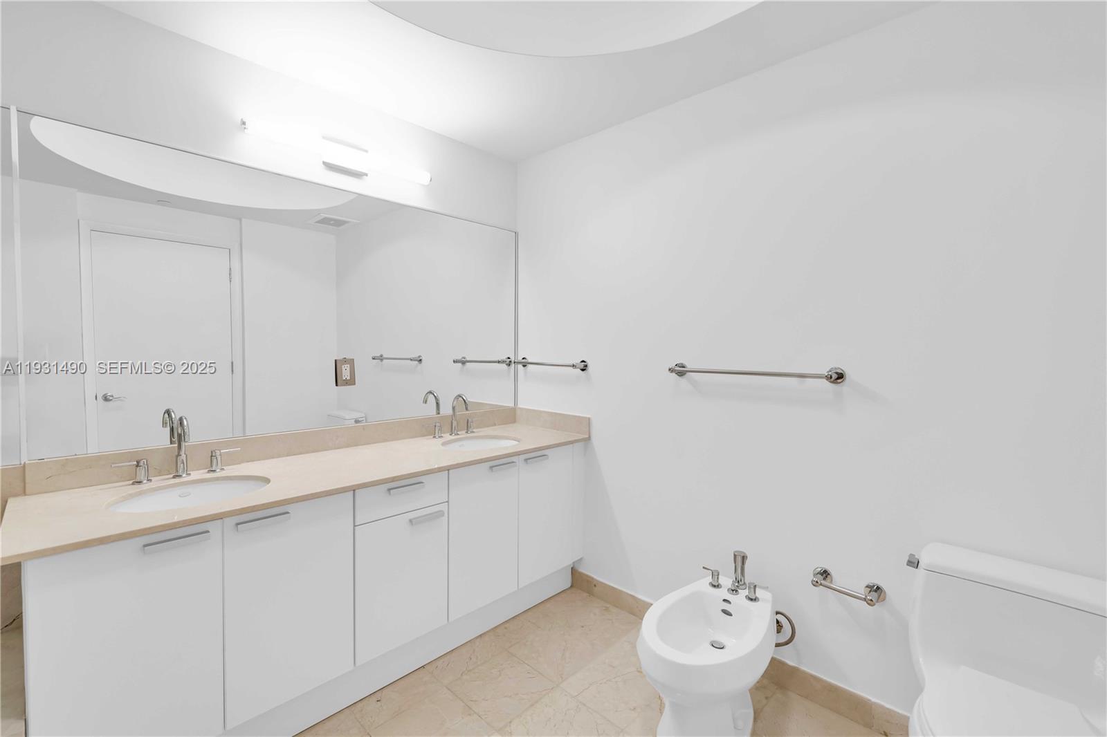 3131 NE 188th St #2-1005, Aventura FL 33180